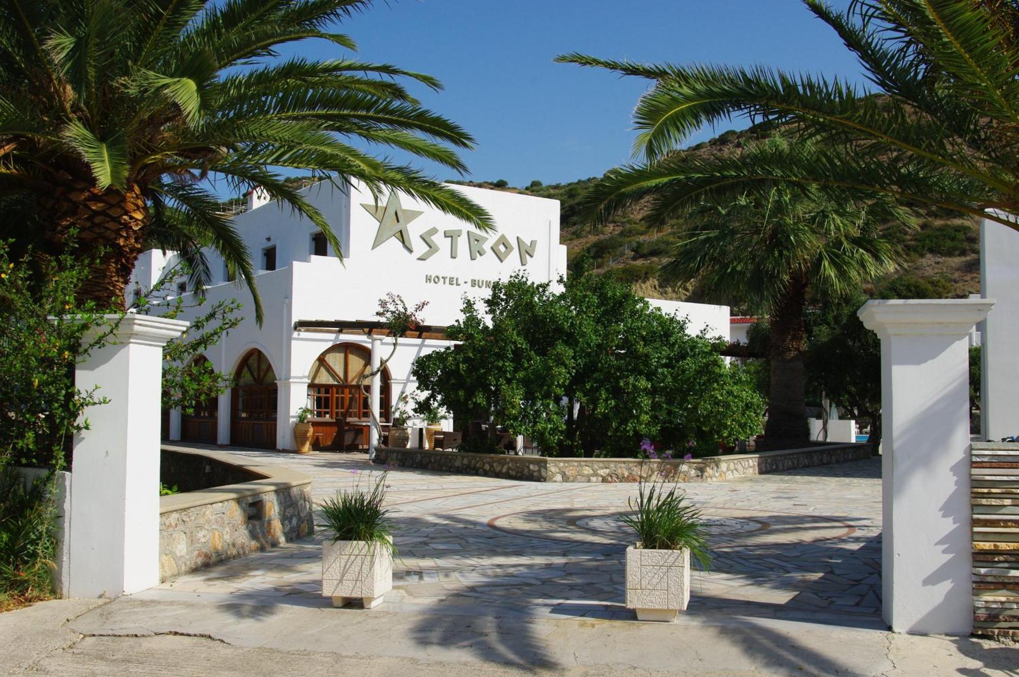 Astron Hotel Karpathos Extérieur photo