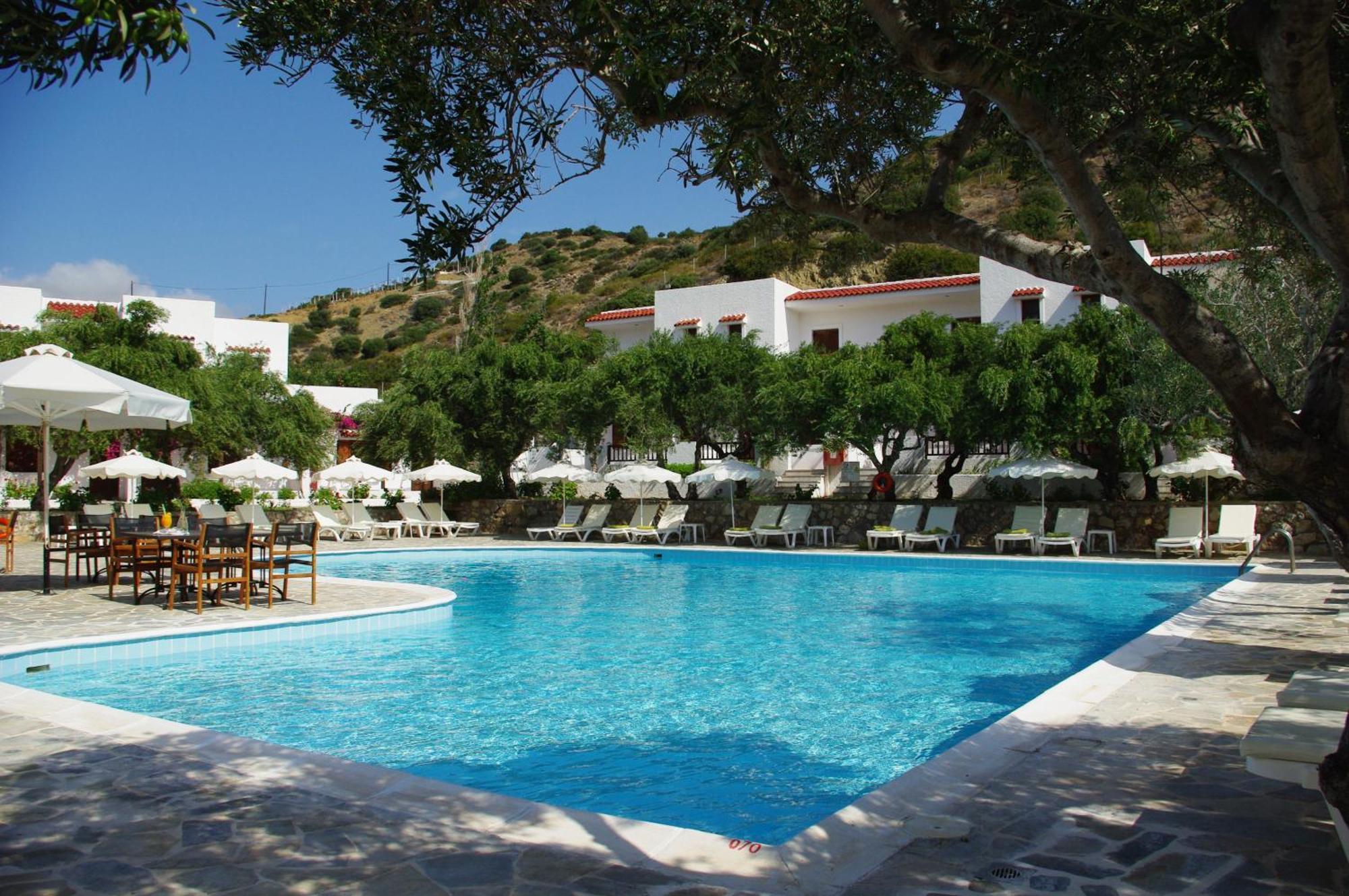 Astron Hotel Karpathos Extérieur photo