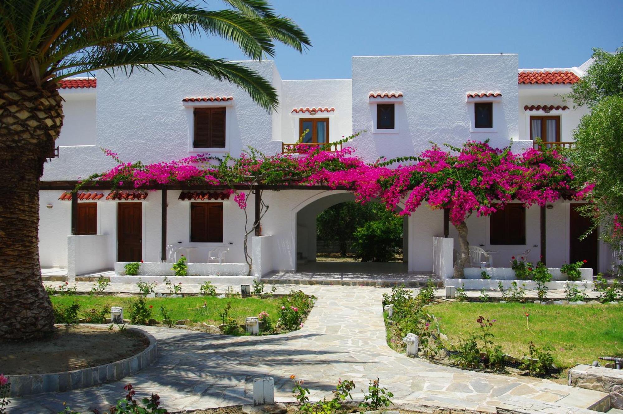 Astron Hotel Karpathos Extérieur photo