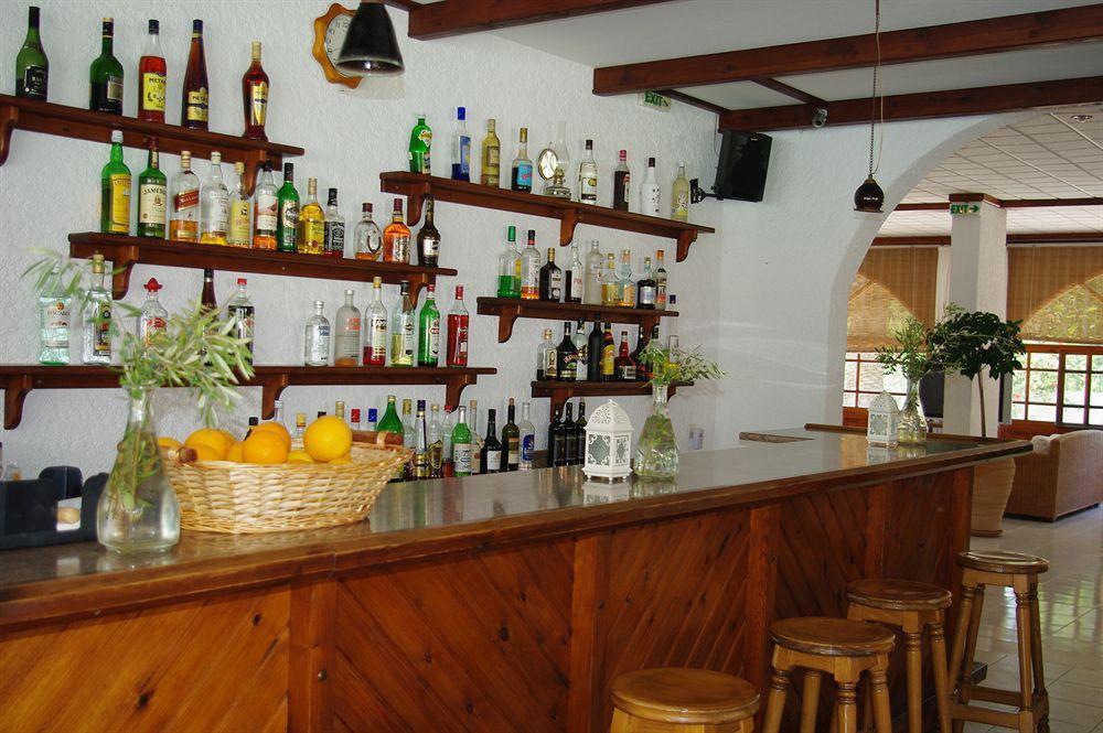Astron Hotel Karpathos Extérieur photo