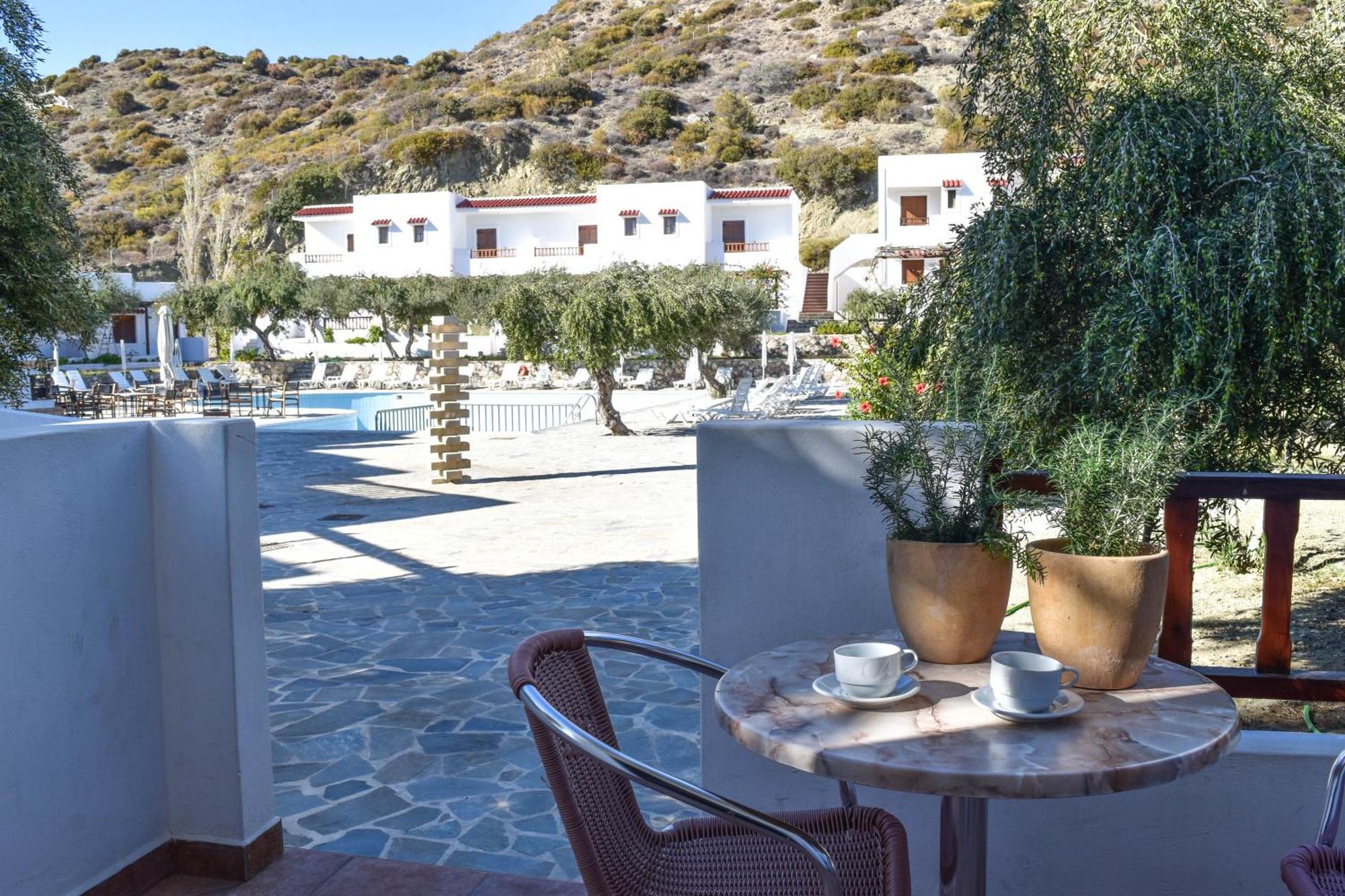 Astron Hotel Karpathos Extérieur photo