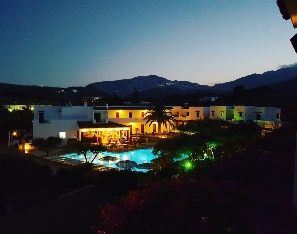 Astron Hotel Karpathos Extérieur photo