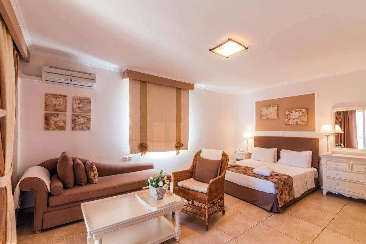 Astron Hotel Karpathos Extérieur photo
